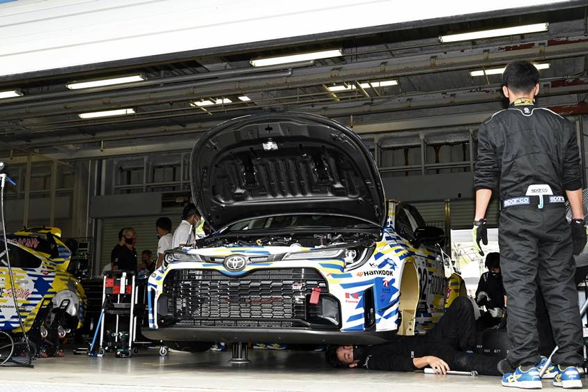 スーパー耐久第4戦オートポリス 32号車 ORC ROOKIE GR Corolla H2 concept