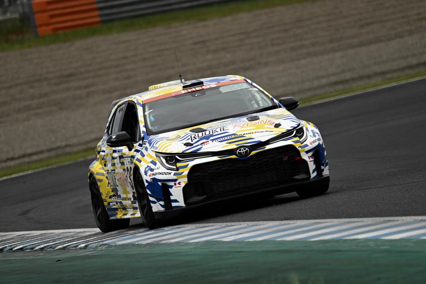 32号車　ORC ROOKIE GR Corolla H2 concept