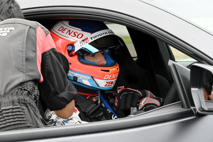 7号車チーム ホセ・マリア・ロペス選手　