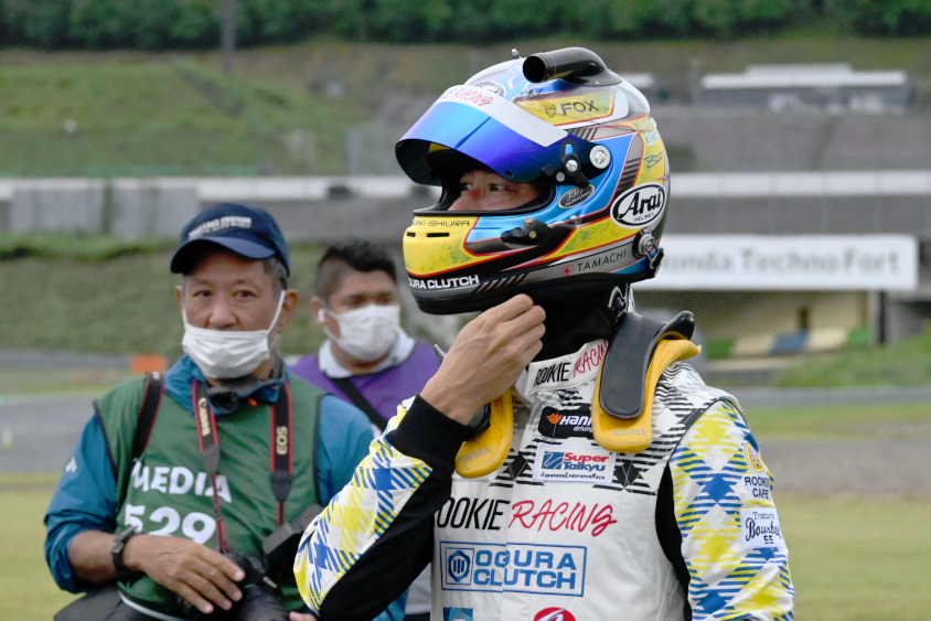 ルーキーレーシングチーム 石浦宏明選手