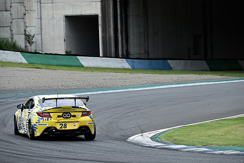 スーパー耐久第５戦もてぎ　28号車(ORC ROOKIE GR86 CNF Concept)