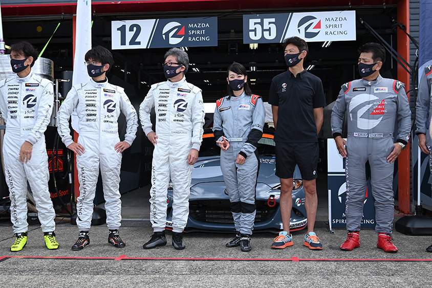 スーパー耐久第５戦もてぎ　MAZDA SPIRIT RACING　関豊/寺川和紘/ 前田育男/藤島知子/阪口良平/杉野治彦