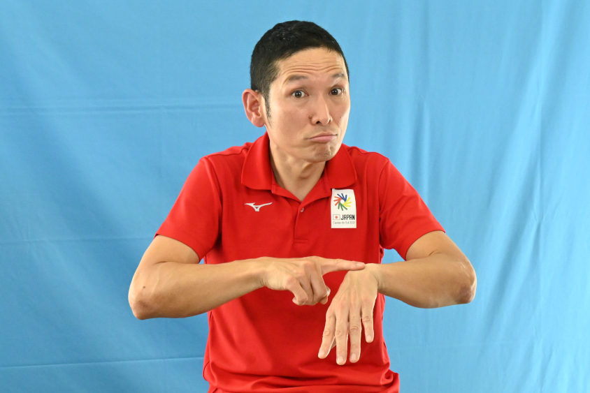 スーパー耐久を表情豊かにリアルタイム手話実況した早瀨憲太郎さん