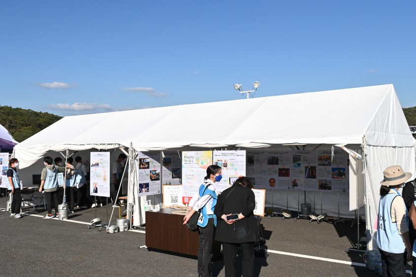 トヨタ・モビリティ基金「Make a Move PROJECT」の「Mobility for ALL」の実演や展示が岡山国際サーキットで行われた