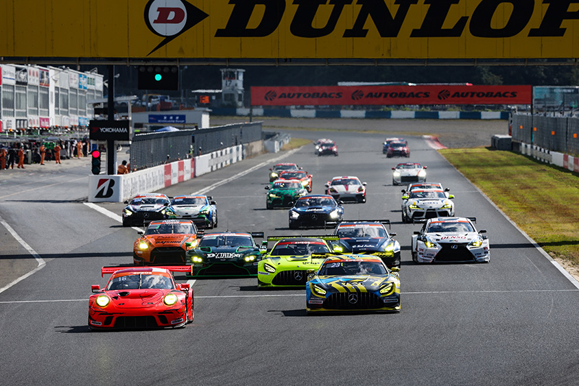 2022スーパー耐久第６戦岡山 Gr1スタート