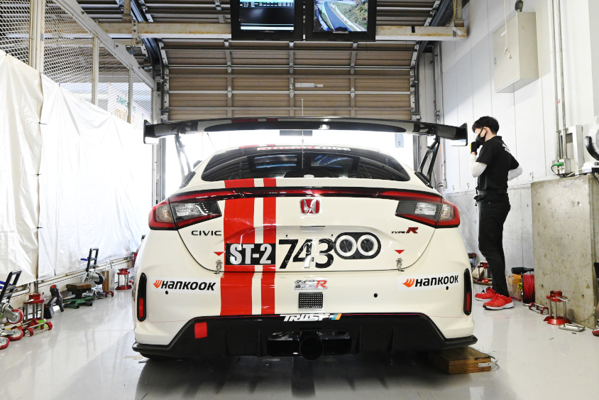 743号車 Honda R&D Challenge FL5のリア