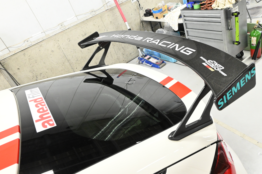 743号車 Honda R&D Challenge FL5のリアウイング