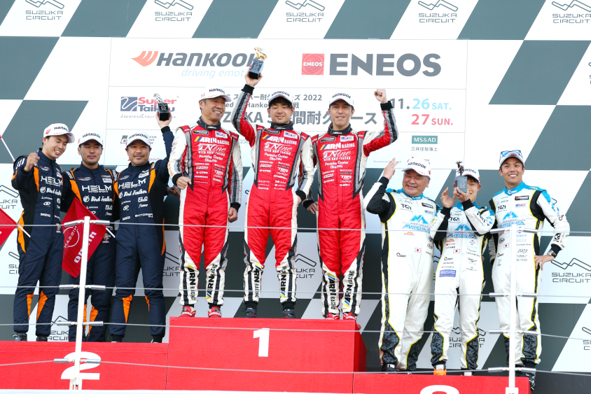 スーパー耐久第7戦鈴鹿 決勝レース ST-Xクラス表彰台