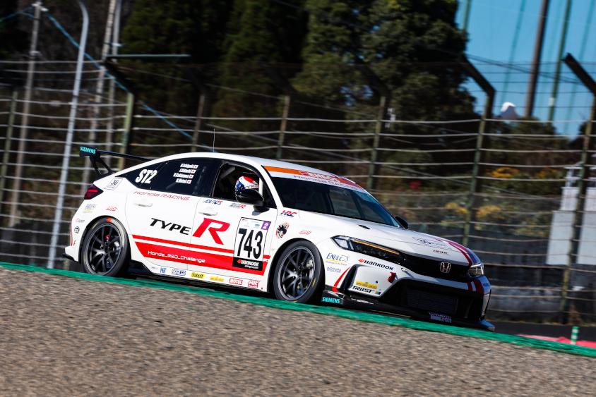 ST-2 2位 743号車 Honda R&D Challenge FL5