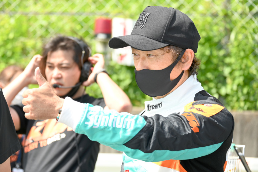 2号車 Ksフロンティア KTMカーズ　加藤寛規選手