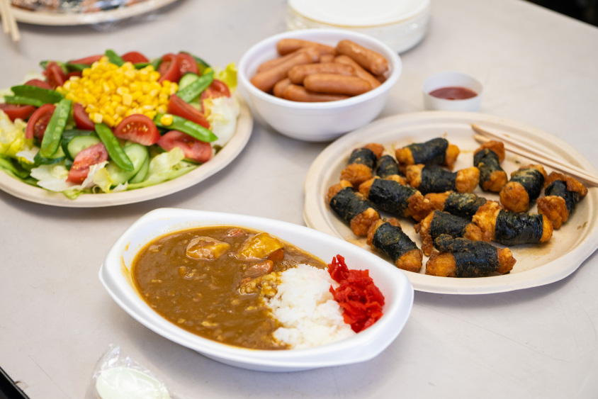 浅野レーシングサービスの賄い飯