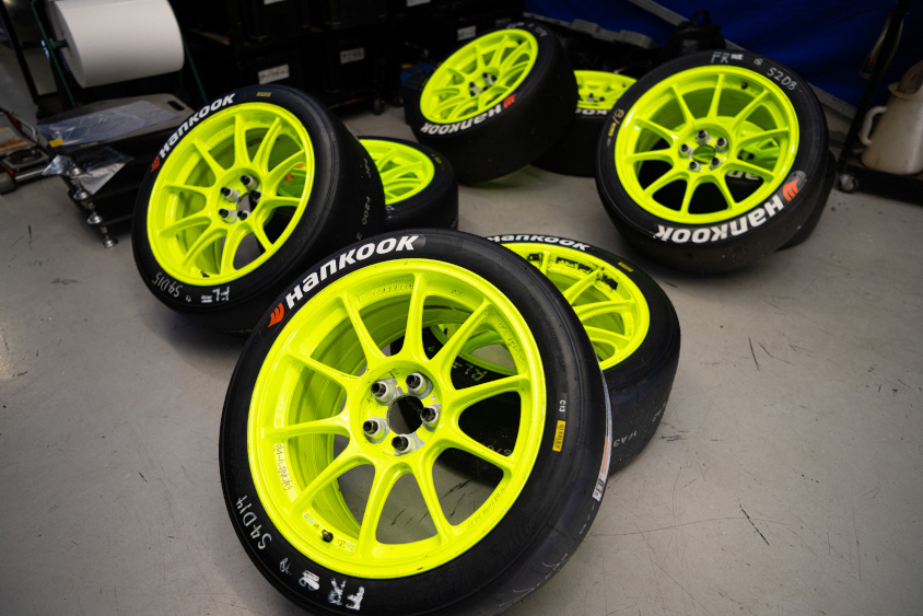 18号車WedsSport GR86のホイール