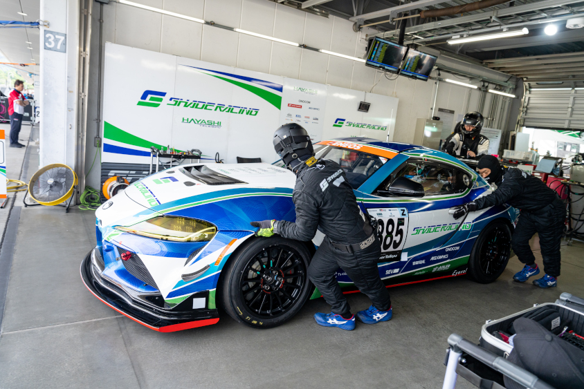 #885 シェイドレーシング GR SUPRA GT4 EVO