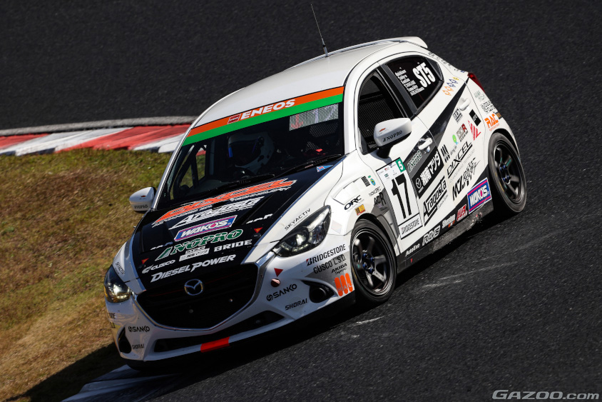 17号車 DIXCELアラゴスタNOPROデミオ