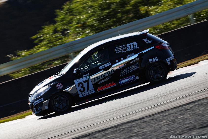 37号車 DIXCELワコーズNOPROデミオ