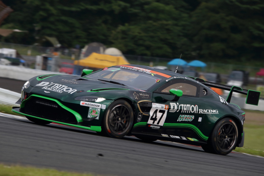 #47 D'station Vantage GT8R　(c)スーパー耐久機構
