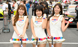 綺麗です♪ すぐに滑走可能♪ 一流メーカーで揃えた レディース向けセット♪ スーパー耐久イメージガール『Swish』がSDGsも広める!? 笑顔あふれる