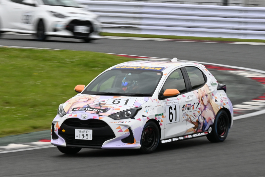 61号車 PAK☆SPEC7 Yarisの松本康平