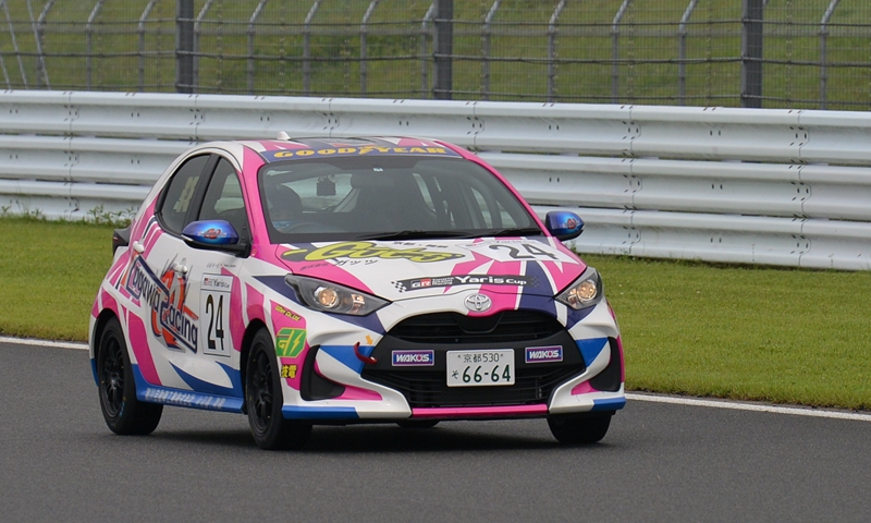 NAVULGR小牧☆賀川Yaris