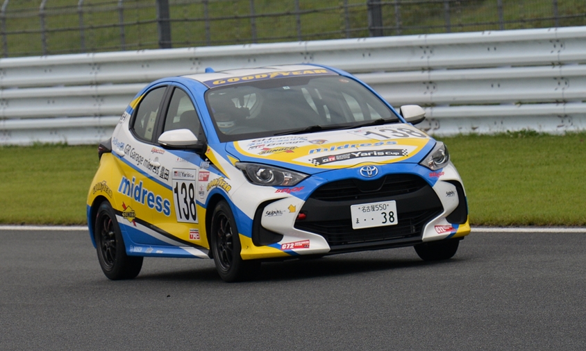 N中部GRGミッドレスYaris