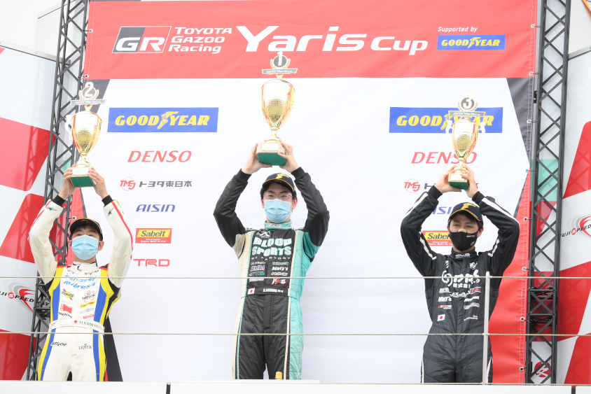 ヤリスカップ（Yaris Cup 2021）第1戦表彰台