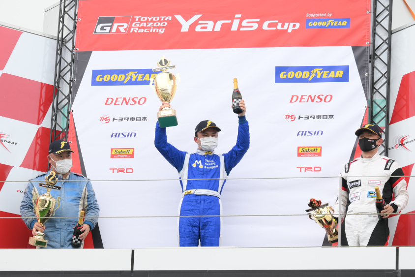 ヤリスカップ（Yaris Cup 2021）CVTクラス表彰台