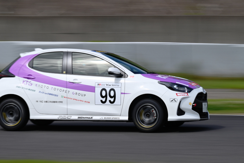 ヤリスカップ西日本シリーズ第2戦鈴鹿　2番グリッド　99号車KTGYIC京都WMYarisの大島和也