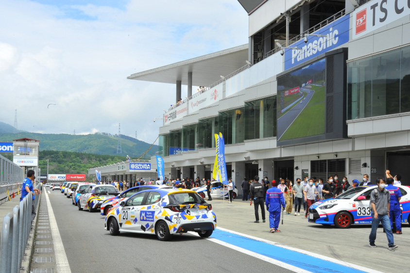 ヤリスカップサーキットの様子