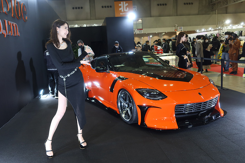 東京オートサロン2023でドレスアップカー部門の最優秀賞を獲得したVeilSide FFZ400