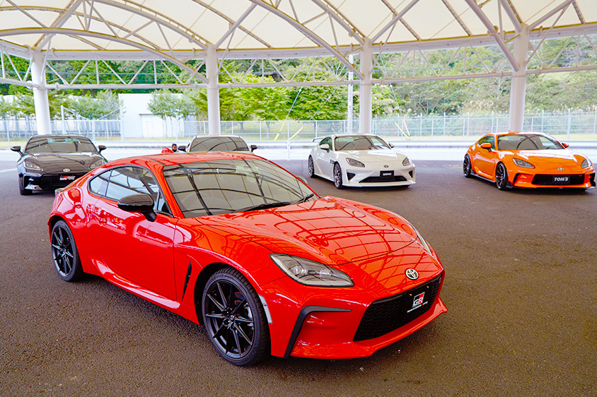 Gr86ってどうですか チューニングカー好きが集まるイベントで アフターパーツメーカーとユーザーに突撃インタビュー トヨタ 自動車のクルマ情報サイト Gazoo