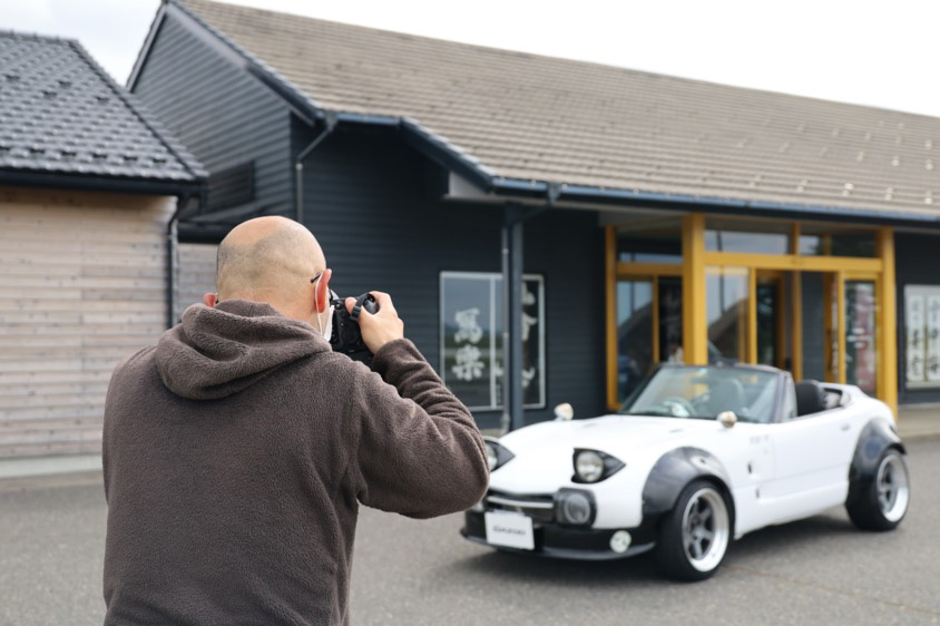 長谷川屋でロードスターを撮影