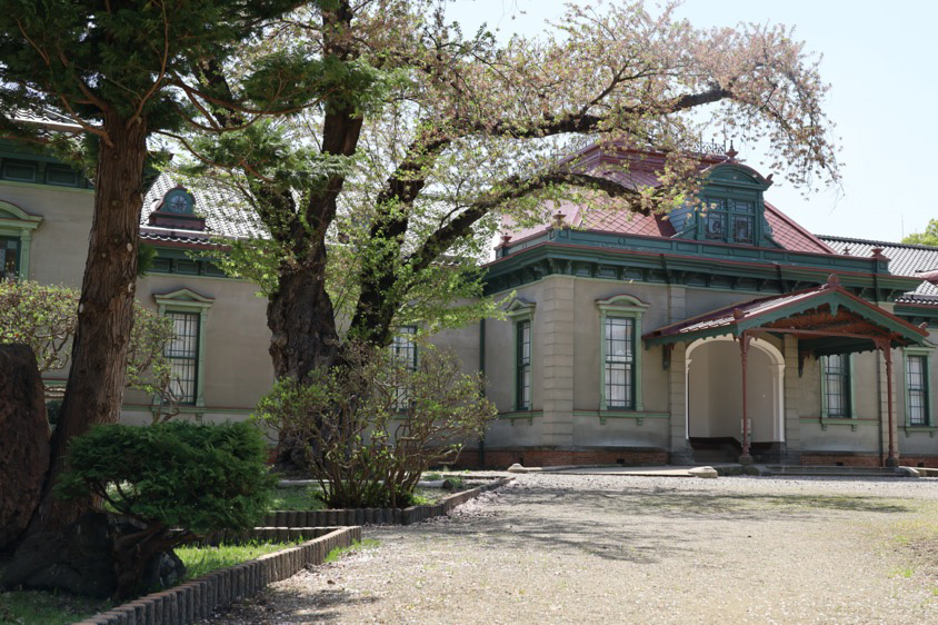 旧弘前偕行社の正面入り口