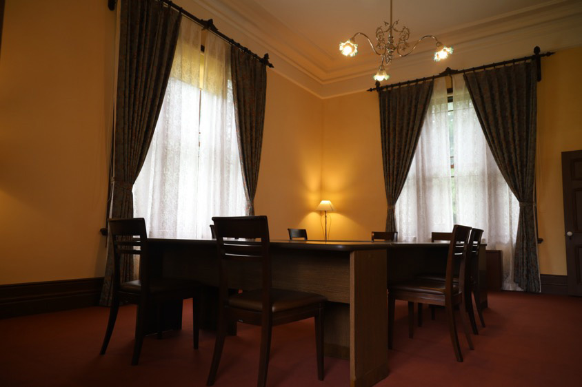 旧弘前偕行社の師団長の部屋