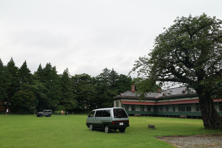 旧弘前偕行社の中庭