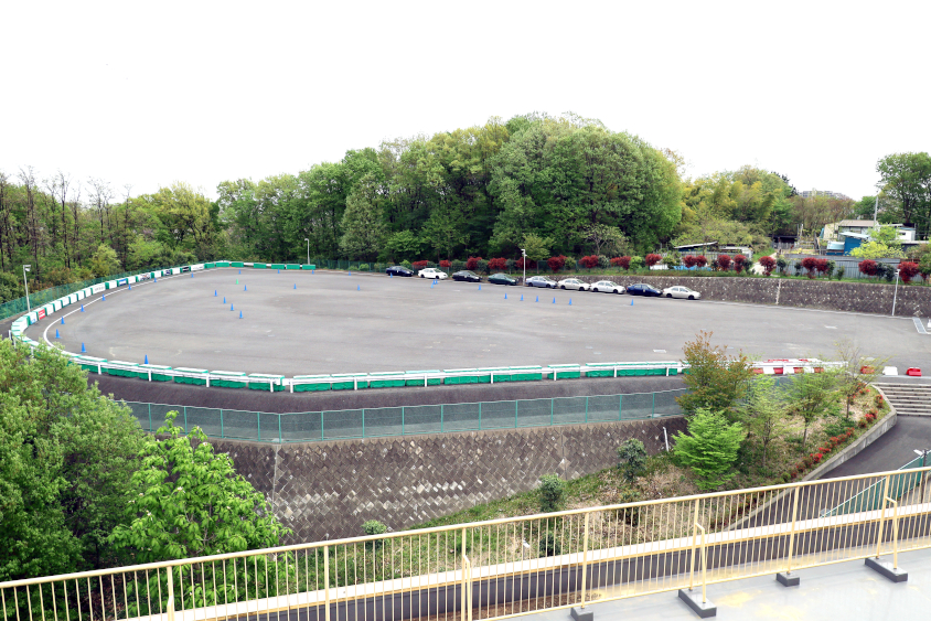 トヨタ東京自動車大学校のサーキット