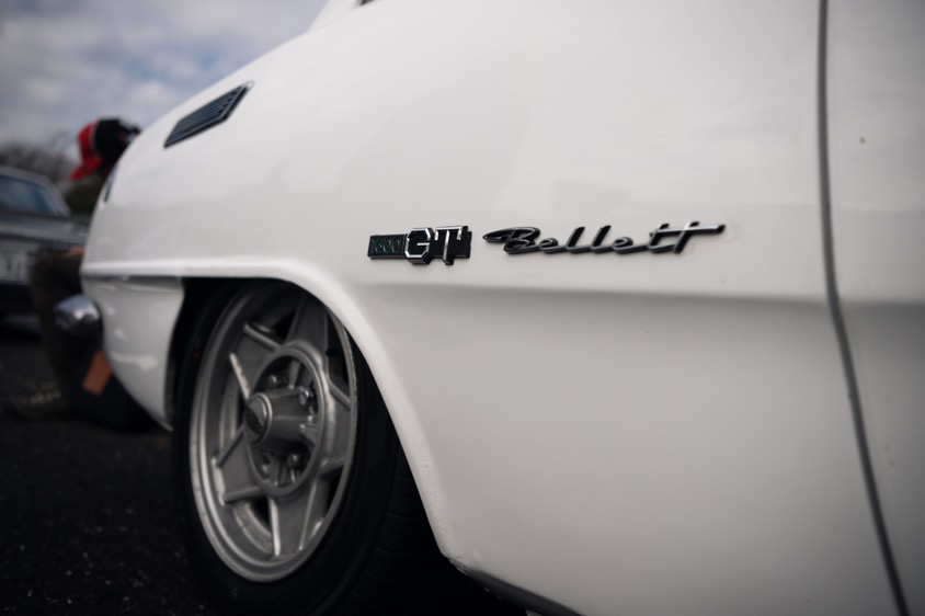 いすゞ・ベレット1600GTtypeRの「Bellett」ロゴ