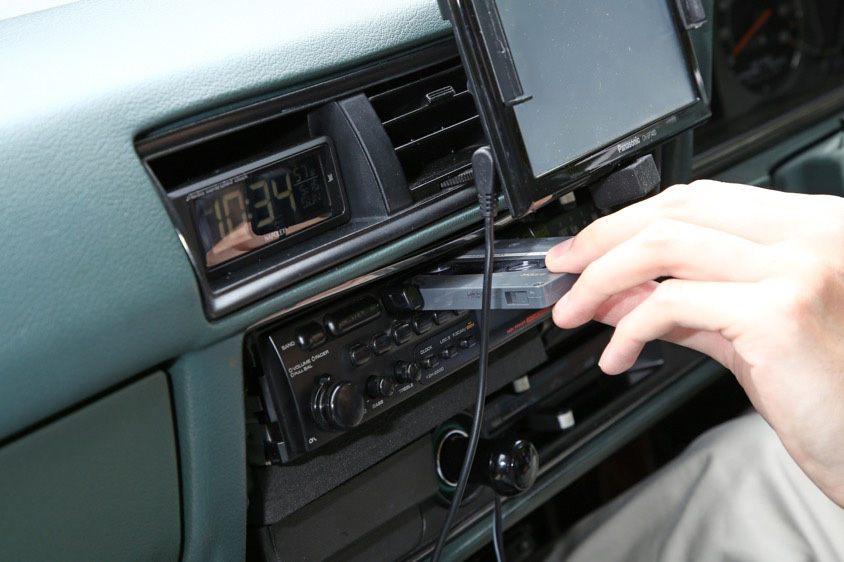 ホンダ・アコードサルーンのカセットデッキ