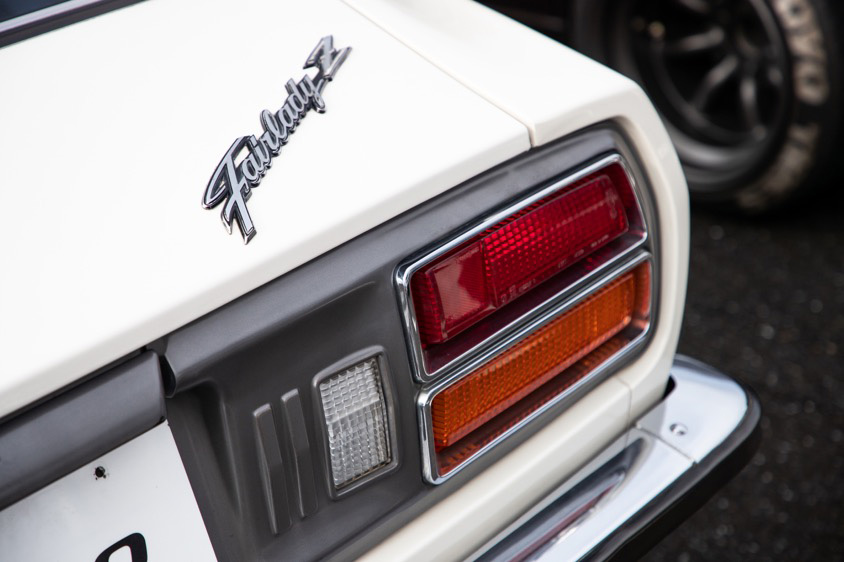 日産・フェアレディZ（S30）のロゴ