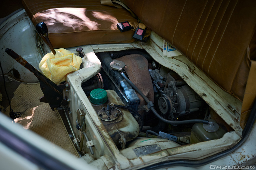 ダイハツ・ハイゼット360のエンジンルーム