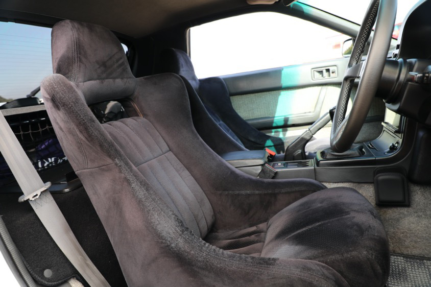マツダ・RX-7(FC3S)のバケットシート