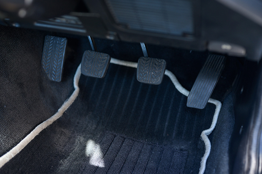 マツダ・サバンナRX-7のペダル