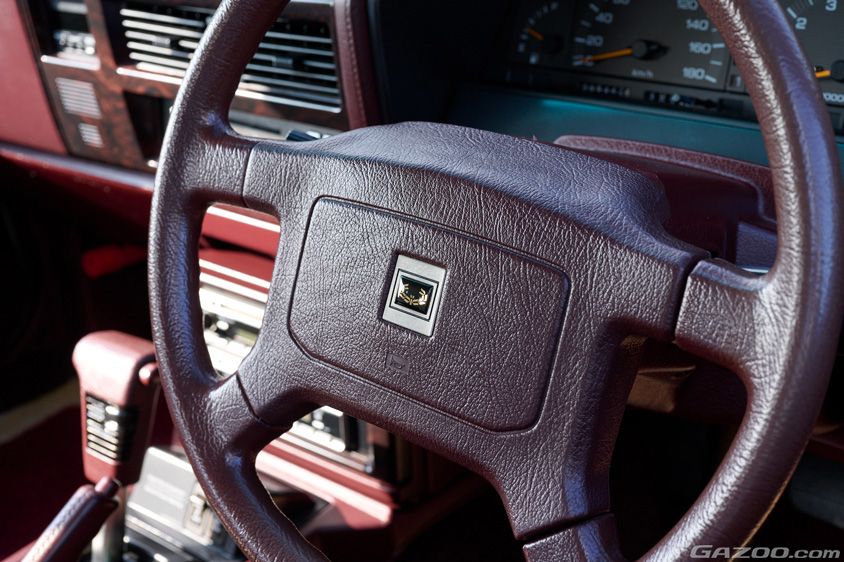 日産・ローレルV20ターボメダリスト(C32型)のステアリング