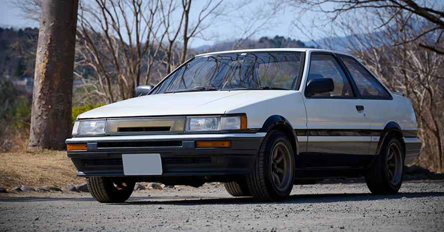 AE86 カローラレビン 2DR 28年・17万キロ・2ケタナンバー・重ステダコ。1986年式カローラ レビン