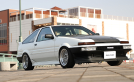 自分好みを追求しつつ、あと16年維持するために日々愛情を注ぐAE86(ハチロク)トレノ