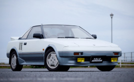 自らエンジン載せ換えを5回、不慮の事故でも見捨てず28年目。1985年式トヨタMR2 Gリミテッド(AW11型)