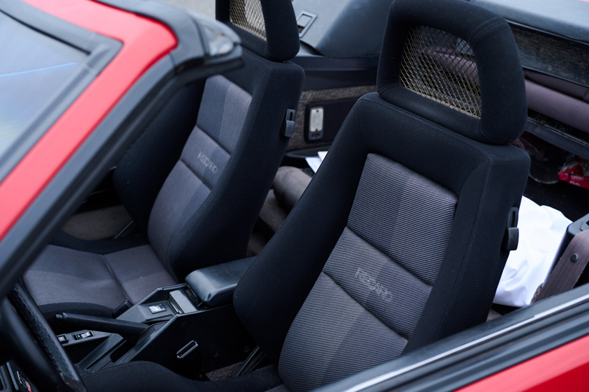 トヨタ・セリカコンバーチブルGT-Sの運転席