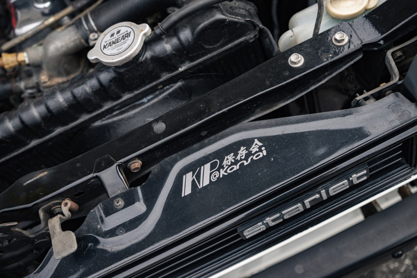 トヨタ・スターレットバン（KP61V）に貼られた「KP保存会」のステッカー