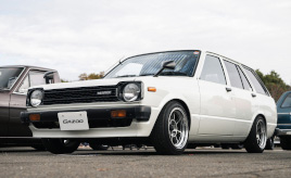 「はじめての愛車KP61の走りが忘れられなくて」というオーナーが、あえて選んだバンで楽しむカーライフ