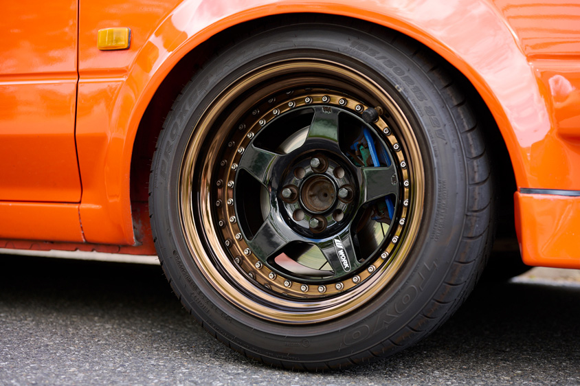 トヨタ・MR2（AW11）の右フロントタイヤ