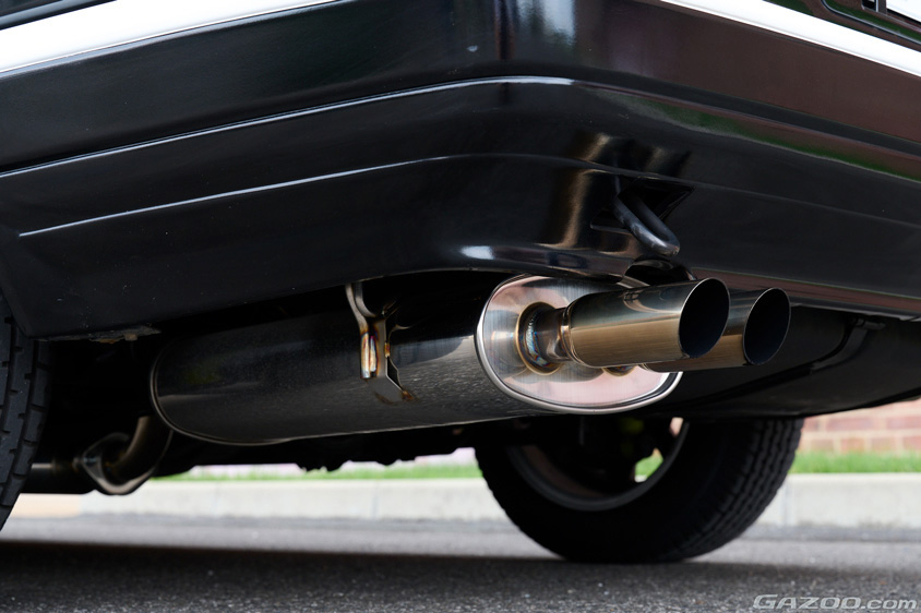 トヨタ・カローラレビン（ハチロク／AE86）のフジツボのマフラー